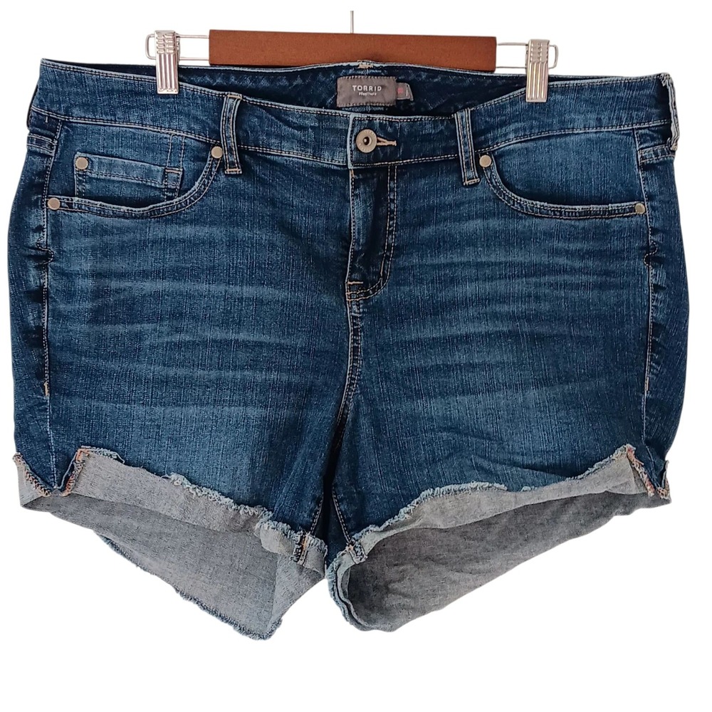 Torrid Plus Size 18 Shorts‎  Blue Denim Stretch Cotton Spandex Comfortable Fit